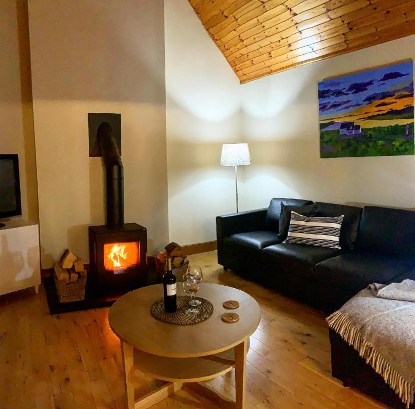 Head In The Skye - Healabhal Cottage Ose Exteriér fotografie